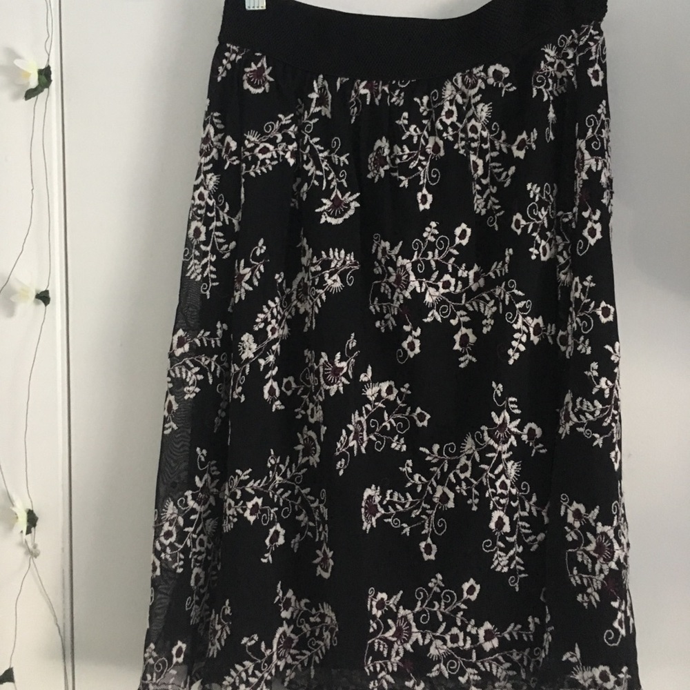 Black skirt
